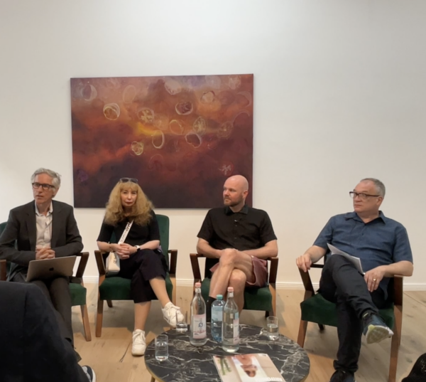 AI discussion panel “What does AI do to art?”